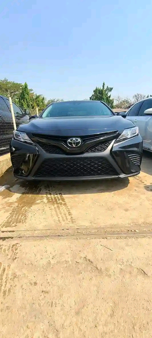 Toyota Camry 2019 Black