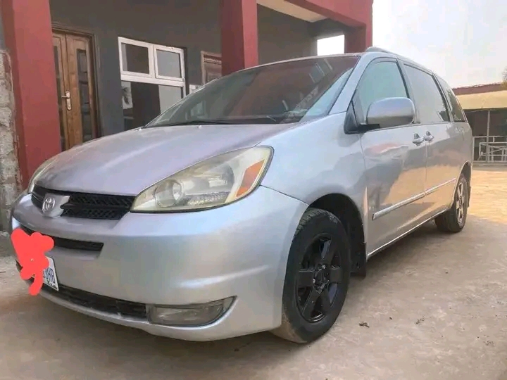 Toyota Sienna 2008 Silver