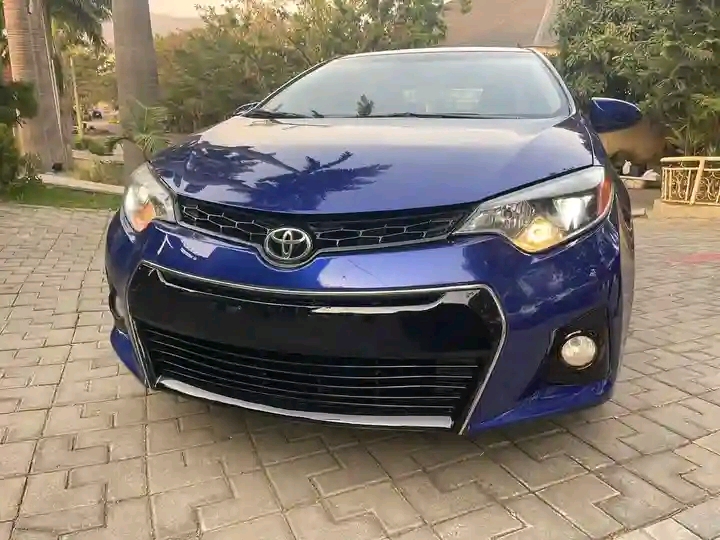 Toyota Corolla 2014 Blue