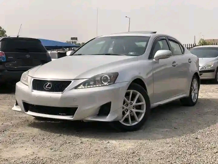 LEXUS IS250 2010 Silver